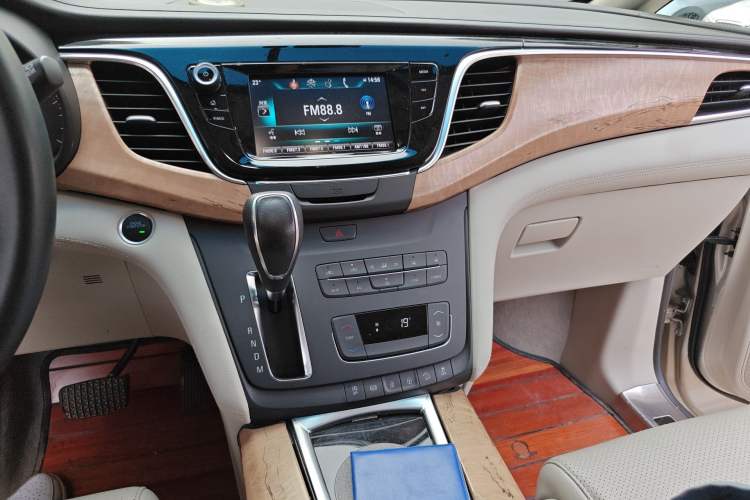 Used Buick GL8 2018 ES 28T Luxury Model China VI Standard
