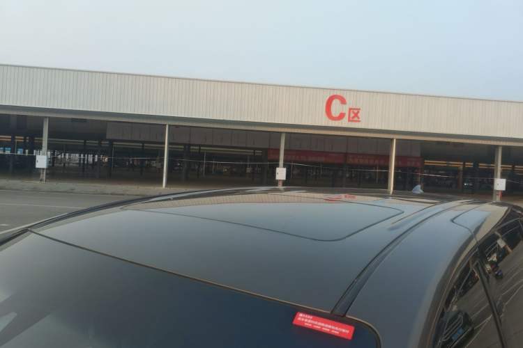 Used Buick GL8 2023 Land Business Class Smart Deluxe Model
