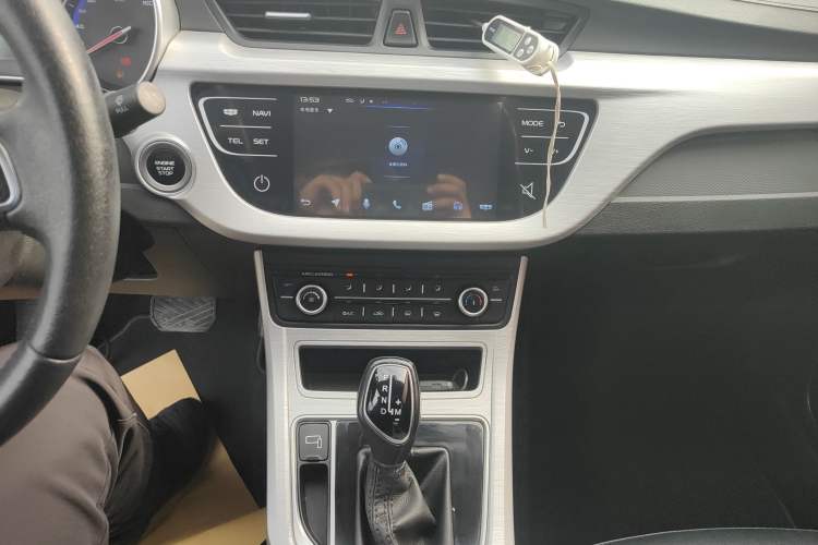 Used Geely Auto Vision 2019 Upgraded Model 1.5L CVT Luxury Version China VI Standard
