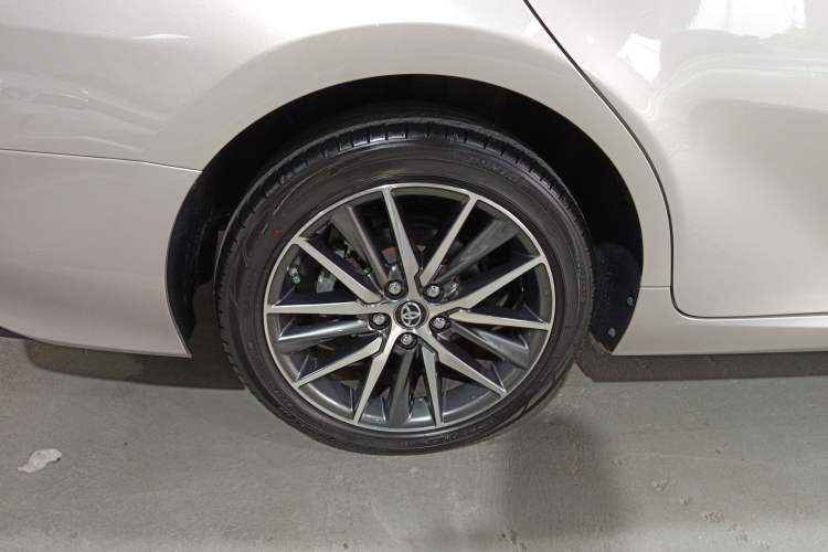 Used Toyota Camry 2021 2.5G Luxury Edition Right Rear Wheel Hub