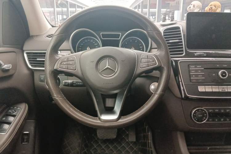Used Mercedes-Benz GLE 2017 GLE 320 4MATIC Dynamic Model
