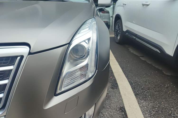 Used Cadillac XTS 2014 28T Luxury Model
