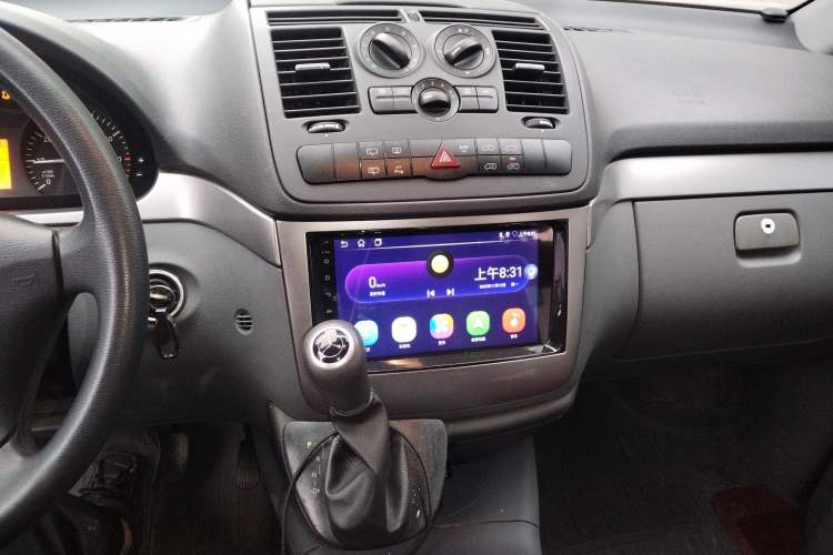 Used Mercedes-Benz Vito 2011 2.5L Elite Edition Audio And AC Panel