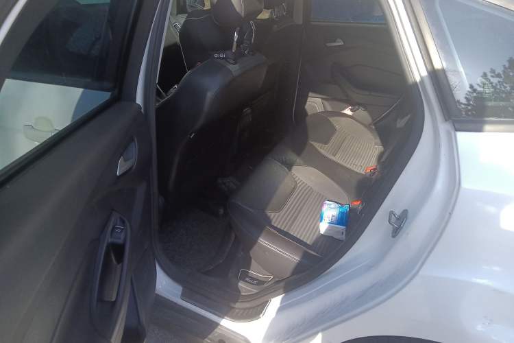 Used Ford Focus 2015 Hatchback EcoBoost 125 Automatic Supreme Style Edition
