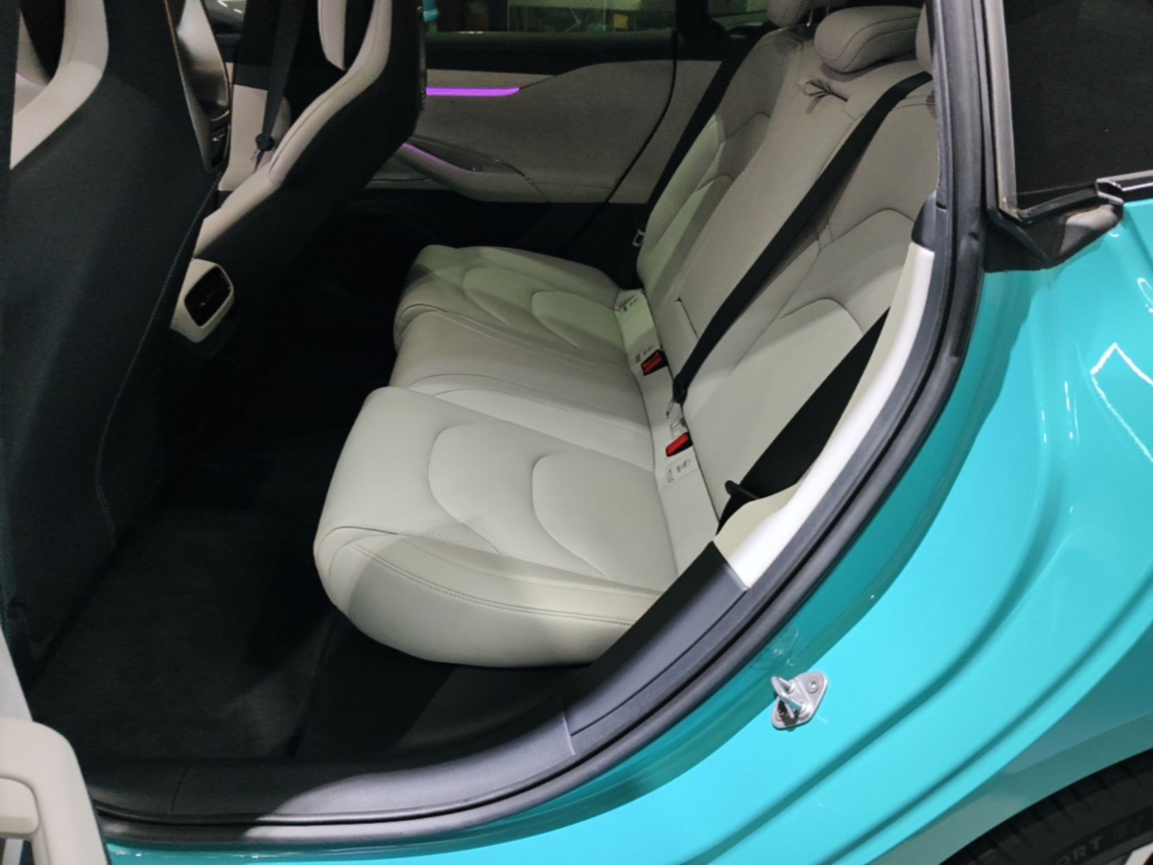 Xiaomi Auto SU7 2024 Four-Wheel Drive Ultra-Long Range Advanced Intelligent Driving Max Edition — снимка 20