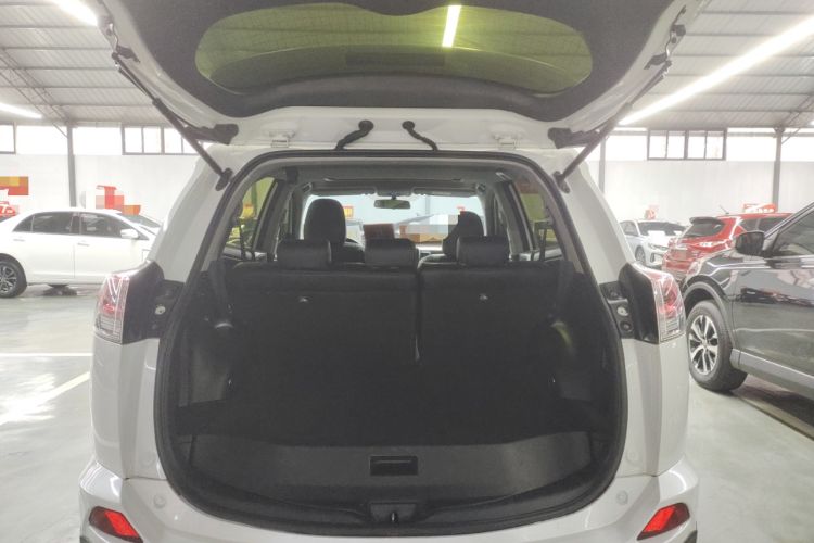 Used Toyota RAV4 2019 2.0L CVT Two-Wheel Drive Pioneer Edition China V Standard