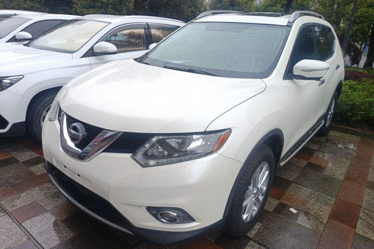Used Nissan X-Trail 2015 2.0L CVT Comfort MAX Edition 2WD