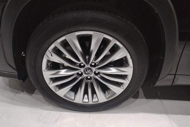 Used Toyota Highlander 2022 Dual-Engine 2.5L Four-Wheel Drive Prestige Version 7 Seats