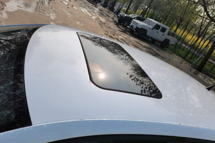 Used Volkswagen Polo 2014 1.6L Automatic Comfort Edition Roof