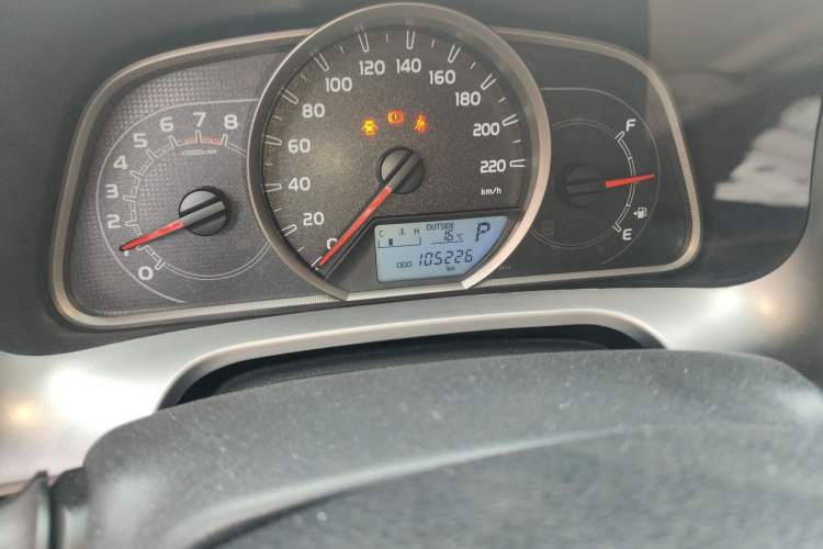 Used Toyota RAV4 2019 2.0L CVT Two-Wheel Drive Luxury Version China VI Standard Odometer Close Up