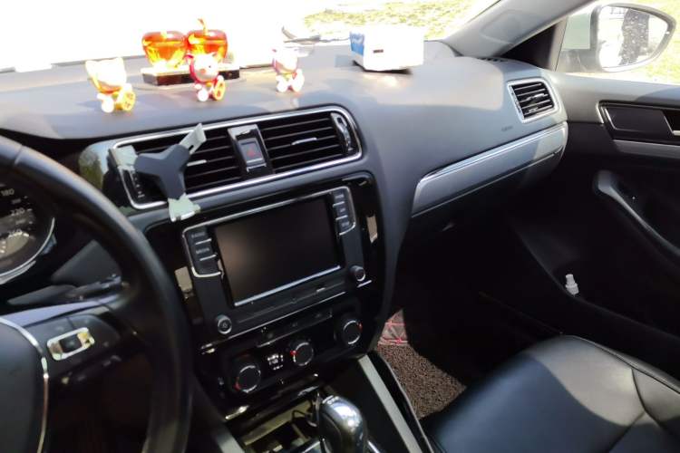 Used Volkswagen Sagitar 2018 280TSI DSG Comfort Model
