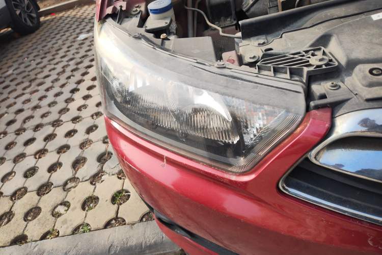 Used Citroen C-Quatre 2012 Hatchback 1.6L Automatic LeShang Model Right Front Headlight