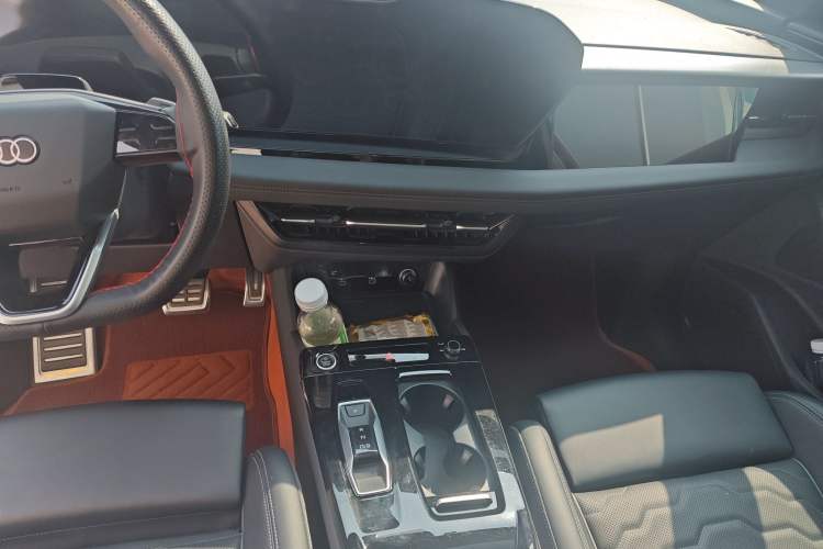 Used Audi Q6L e-tron 2026 Ultra-Long Range Edition Audio And AC Panel