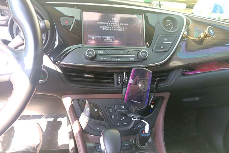 Used Buick Envision 2017 28T Four-Wheel Drive Elite Model
