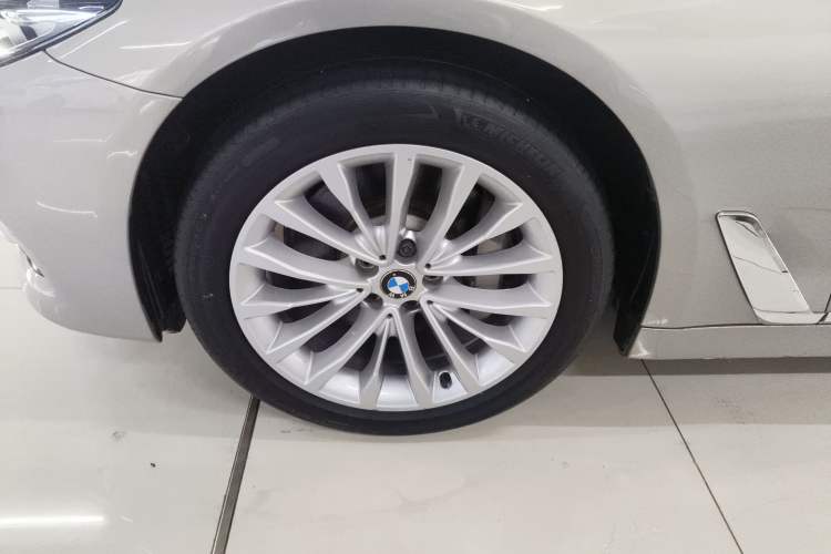 Used BMW 5 Series 2018 530Li Leading Edition Luxury Package
