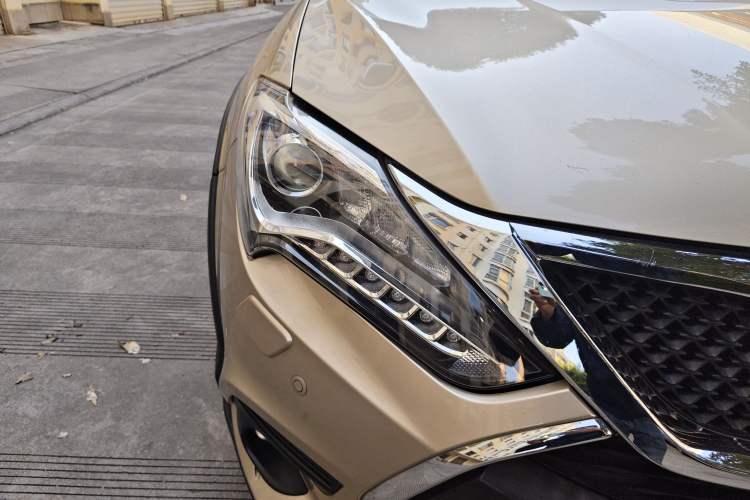 Used BYD Tang New Energy 2015 2.0T Four-Wheel-Drive Flagship Model