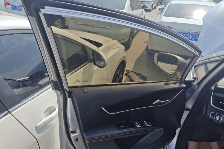 Used BYD Song MAX 2017 1.5T Automatic Smart Connect Elite 7-Seater