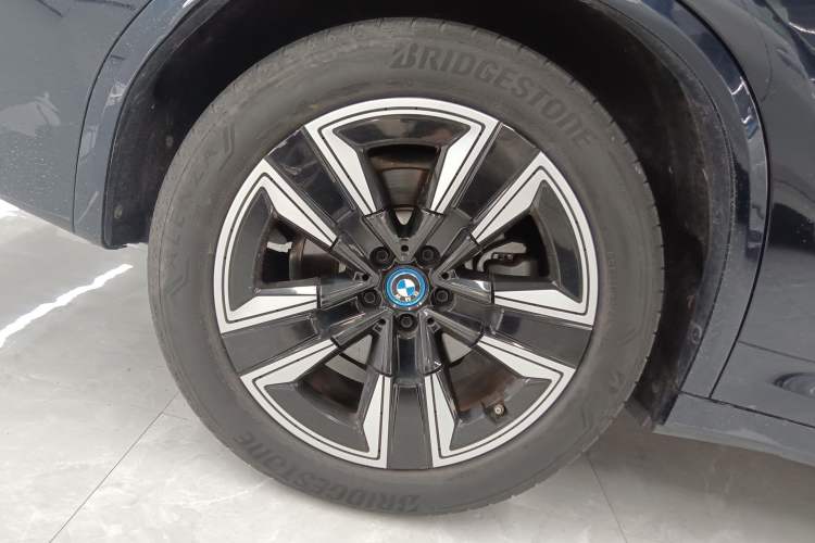 Used BMW iX3 2023 Leading Model