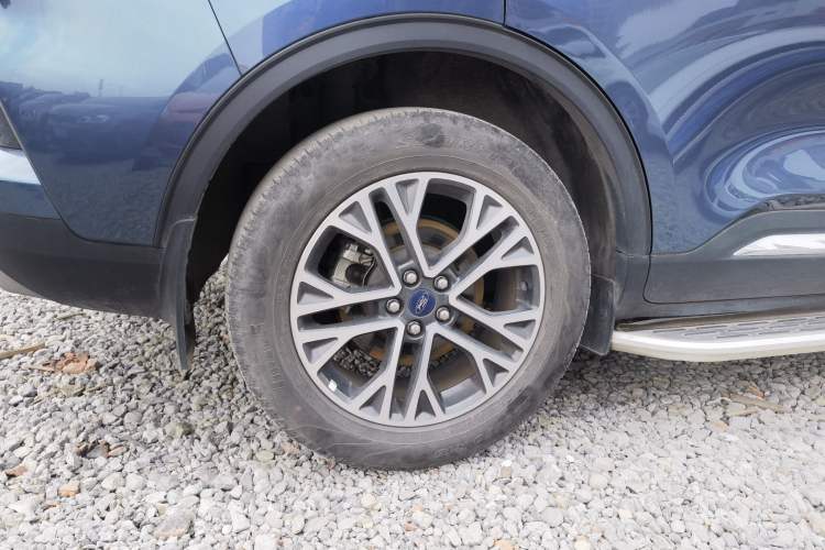 Used Ford Escape 2020 EcoBoost 245 Two-Wheel-Drive Titanium Edition