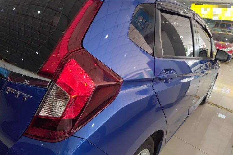 Used Honda Fit 2018 1.5L CVT Comfort Sunroof Version Right Rear Taillight