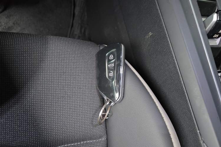 Used Volkswagen Golf 2021 280TSI DSG 30th Anniversary Edition Vehicle Key