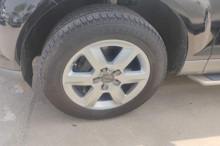 Used Audi Q7 2015 35 TFSI Ambition Edition Left Front Wheel Hub