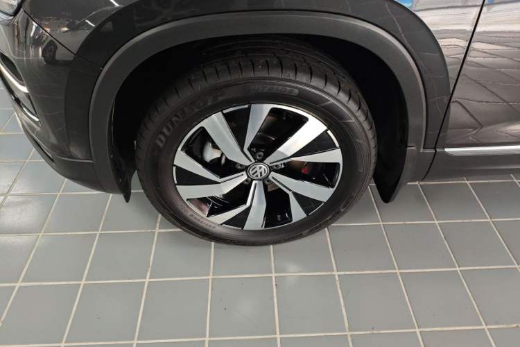 Used Volkswagen Tayron 2021 280TSI Two-Wheel Drive Luxury Smart Connectivity Version
