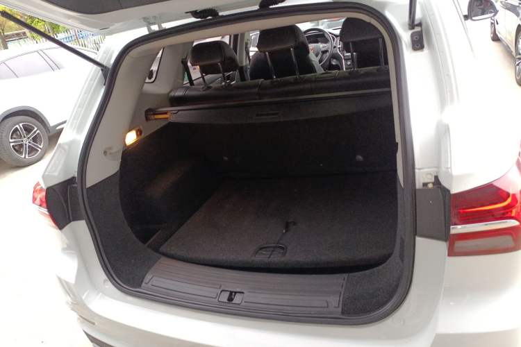 Used Roewe RX5 2016 20T Two-Wheel Drive Automatic Flagship Edition
