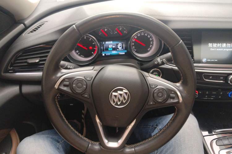 Used Buick Regal 2019 20T Elite Version China VI Standard Steering Wheel