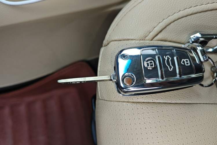 Used Chery E3 2013 1.5L Manual ZhiShang Model
