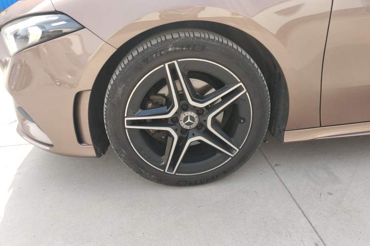 Used Mercedes-Benz A-Class 2019 Restyled A 200 L Sport Sedan Exterior 4