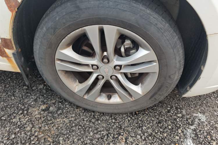 Used Chevrolet Cruze 2015 1.5L Classic SE MT Right Front Wheel Hub