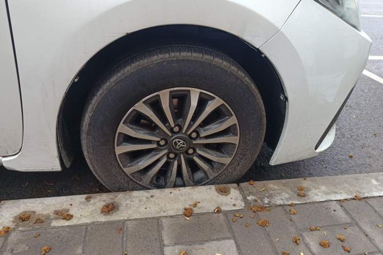 Used Toyota Corolla 2017 Revised Version 1.2T S-CVT GL-i Right Front Wheel Hub