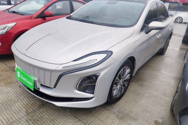 Used Hongqi E-QM5 2022 431 km Charge & Enjoy Edition