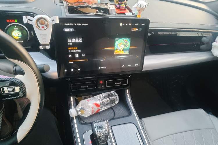 Used GAC Trumpchi GS8 2022 Dual-Engine Series 2.0TM Two-Wheel Drive Prestige Edition (7 Seats)
