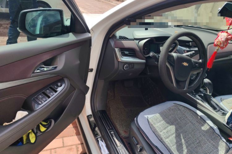 Used Chevrolet Malibu 2017 1.5T Automatic Luxury Edition Driver Seat