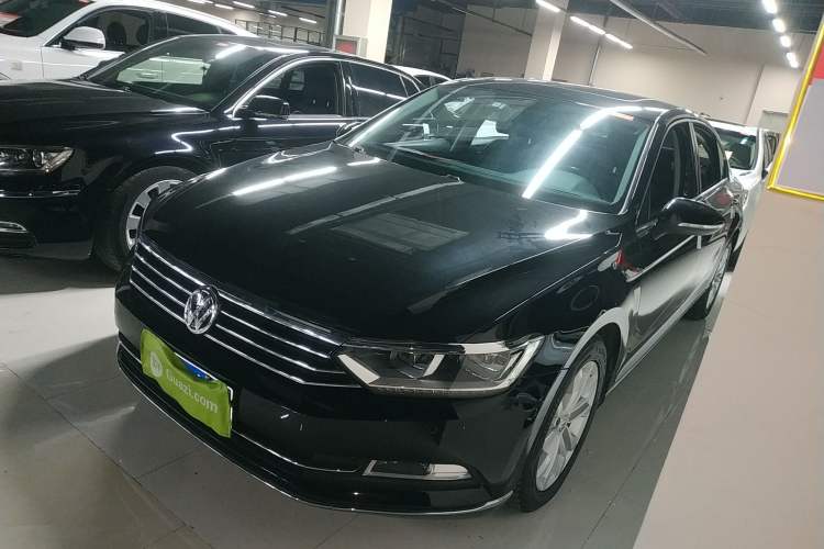 Used Volkswagen Magotan 2017 330TSI DSG Luxury Model