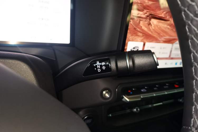 Used Tank 300 2025 2.0T Challenger