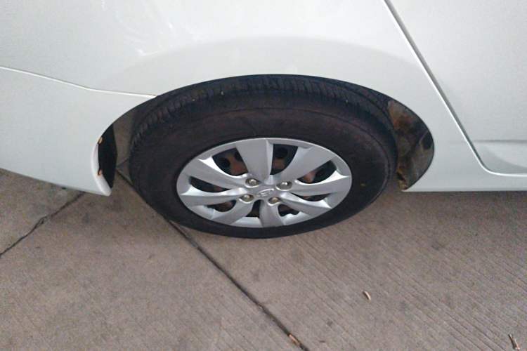 Used Hyundai Verna (older generation) 2014 1.4L Manual Smart GLS Trim