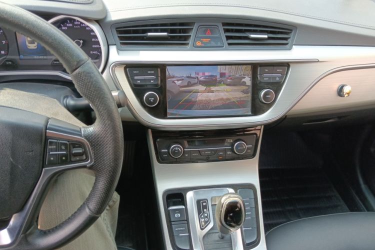 Used Geely Auto Emgrand GL 2017 1.8L DCT Elite Model Audio And AC Panel