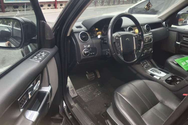 Used Land Rover Discovery 2014 3.0 SC V6 HSE
