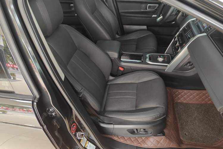 Used Land Rover Discovery Sport 2016 2.0T SE
