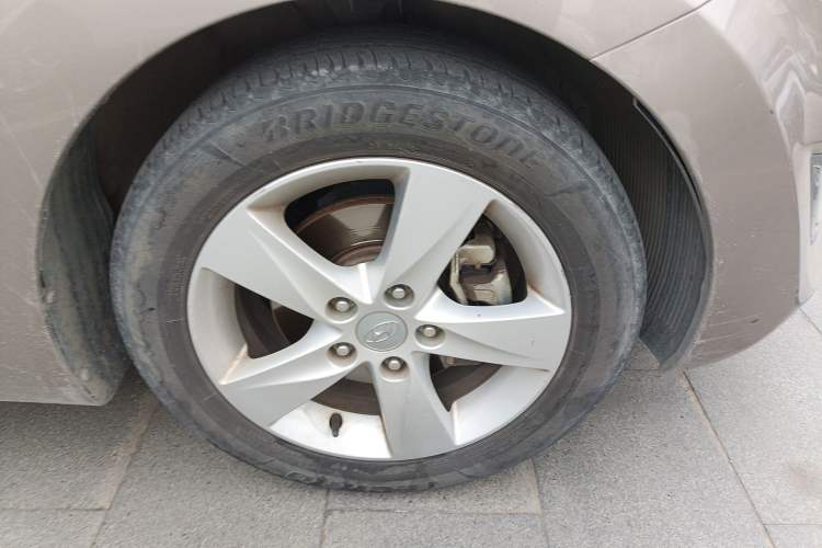 Used Hyundai Elantra (5th Generation / Langdong) 2012 1.6L Automatic Leading Model
