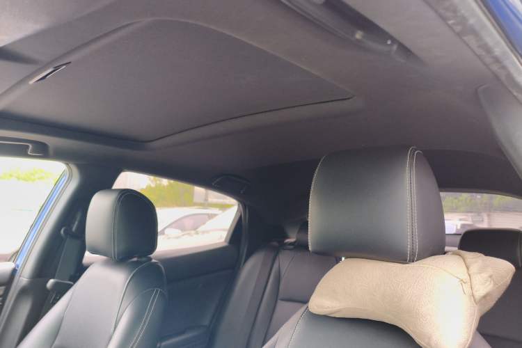 Used Honda Civic 2021 HATCHBACK 220TURBO CVT New Trendsetter Headliner