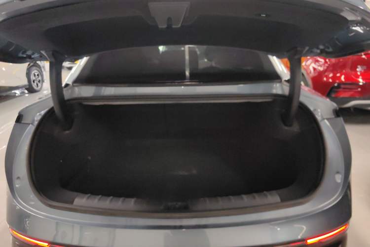 Used Zeekr 007 2024 Rear-Drive Intelligent Driving Version 75 kWh
