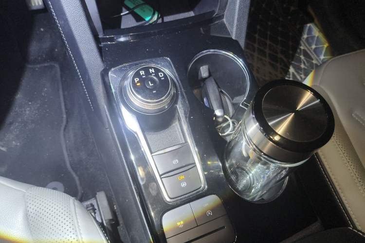 Used Ford Escape 2020 EcoBoost 245 Two-Wheel-Drive Titanium Edition