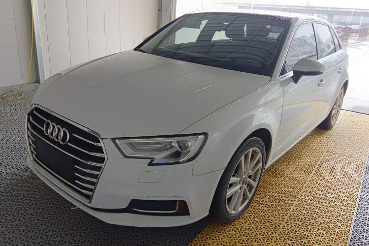 Used Audi A3 2020 Restyled Sportback 35 TFSI Entry-Level China VI Emission Standard