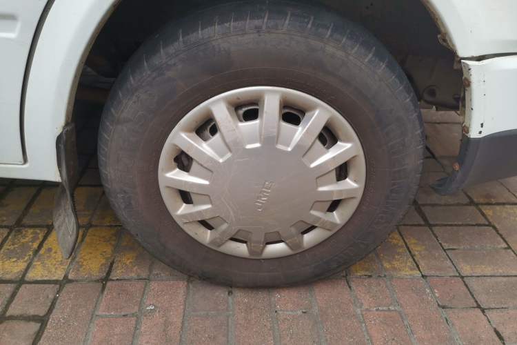 Used JMC Transit 2017 2.8T Commercial Version Short Wheelbase Low-Roof 6/7/8-Seater JX493