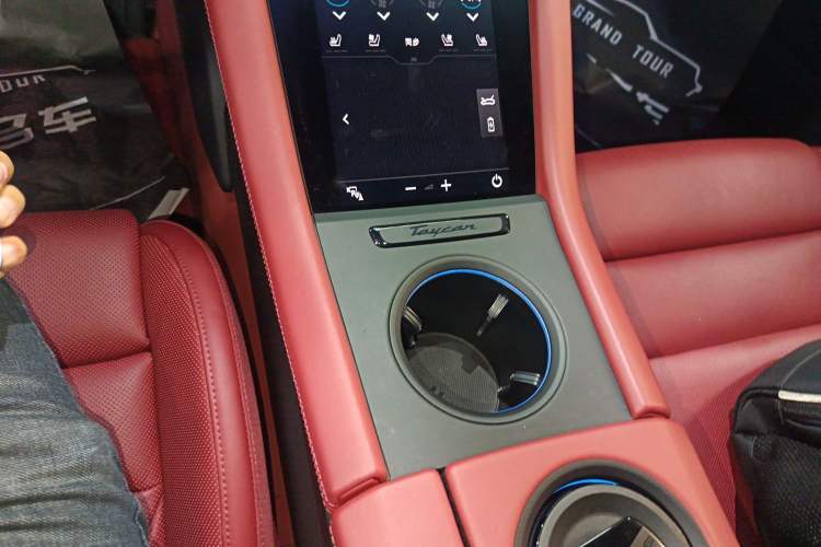 Used Porsche Taycan 2022-Year Updated Taycan