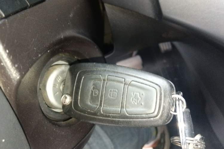 Used Ford Kuga 2018 EcoBoost 180 Two-Wheel-Drive Platinum Edition
